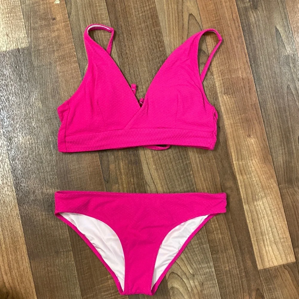 Pink Bikini - Picture 1 of 5